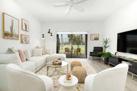 Desert Bloom, 2br ensuite 2ba Condo with Pool/Spa - Image 1