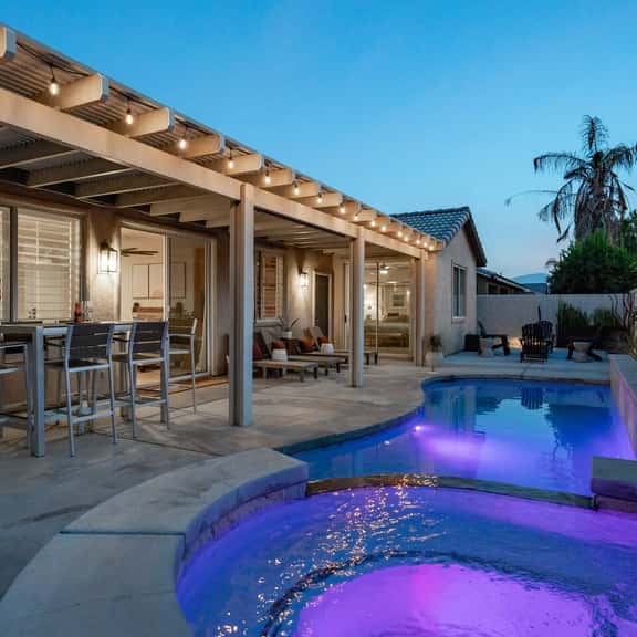 Desert Villa, 4bd with Private Pool/Spa Game Room - Image 1