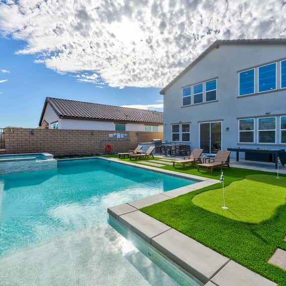 Vista View Villa, Pool/Spa with Mountain View’s - Image 1